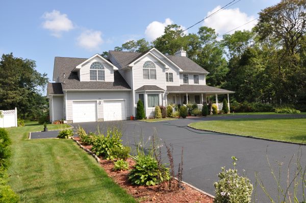 Driveway Resealing in Roseville